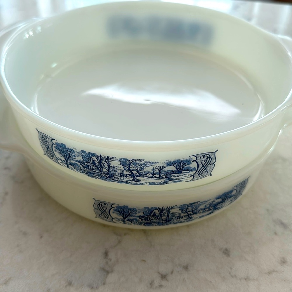 Currier & Ives set of 2 serving casserole dishes